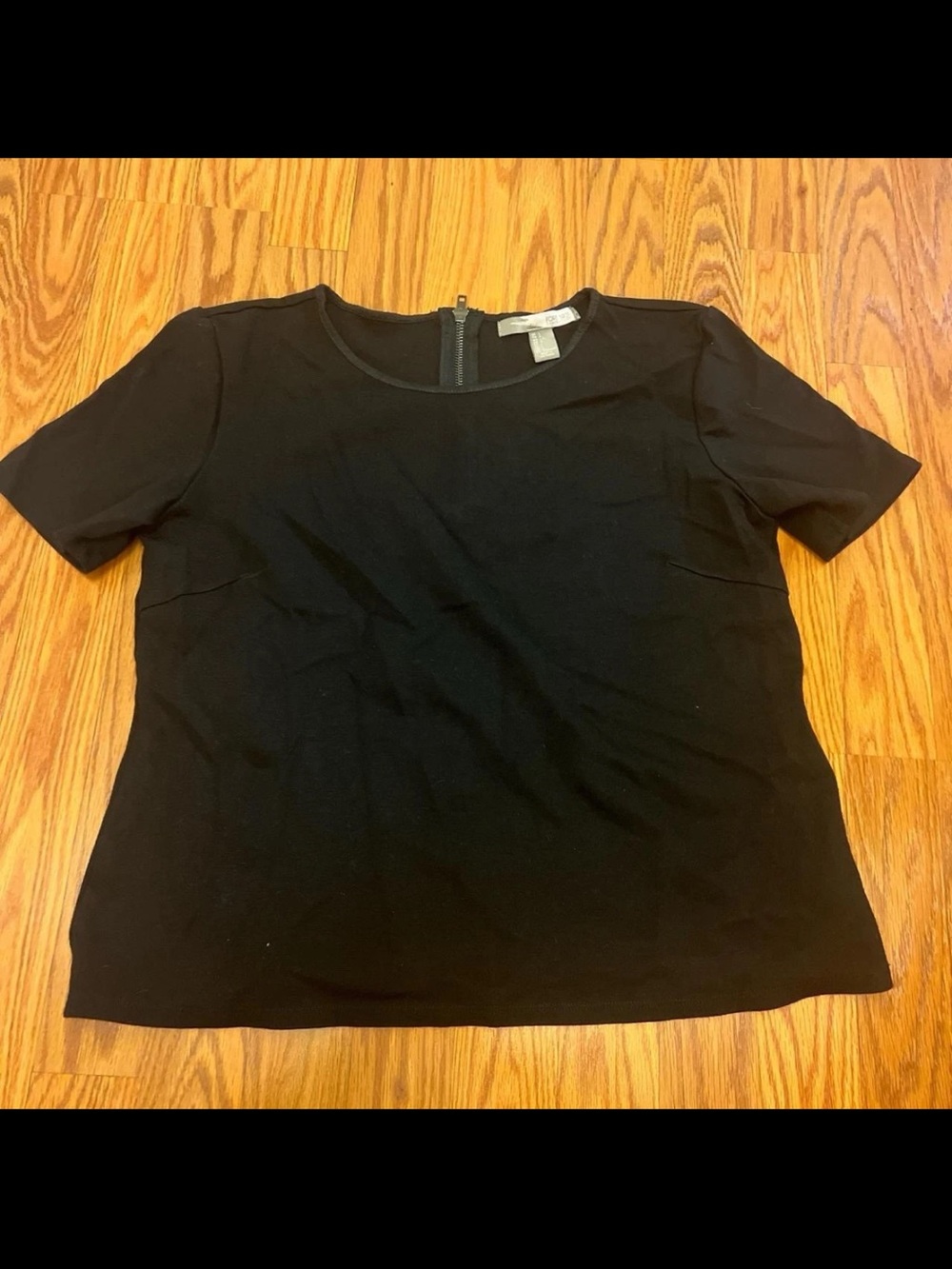 Forever 21 Black Short-Sleeve Crewneck Top